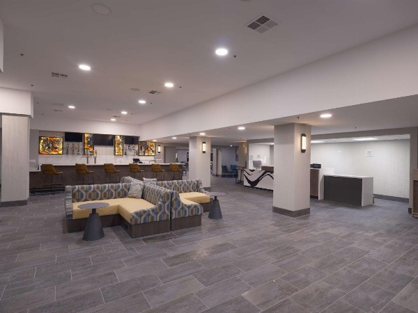 DoubleTree by Hilton Livermore, CA image 2